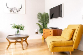 Hyper-central Newquay, sleeps 3